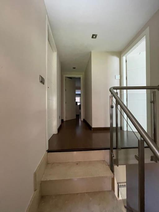 Impresionante Apartamento De 4 Dormitorios 3 Banos Y 2 Plazas De Garaje Madryt Zewnętrze zdjęcie