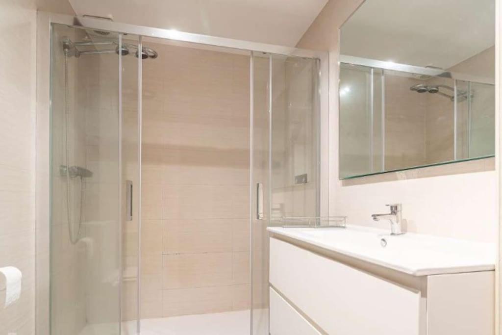 Impresionante Apartamento De 4 Dormitorios 3 Banos Y 2 Plazas De Garaje Madryt Zewnętrze zdjęcie