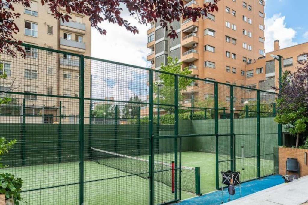 Impresionante Apartamento De 4 Dormitorios 3 Banos Y 2 Plazas De Garaje Madryt Zewnętrze zdjęcie