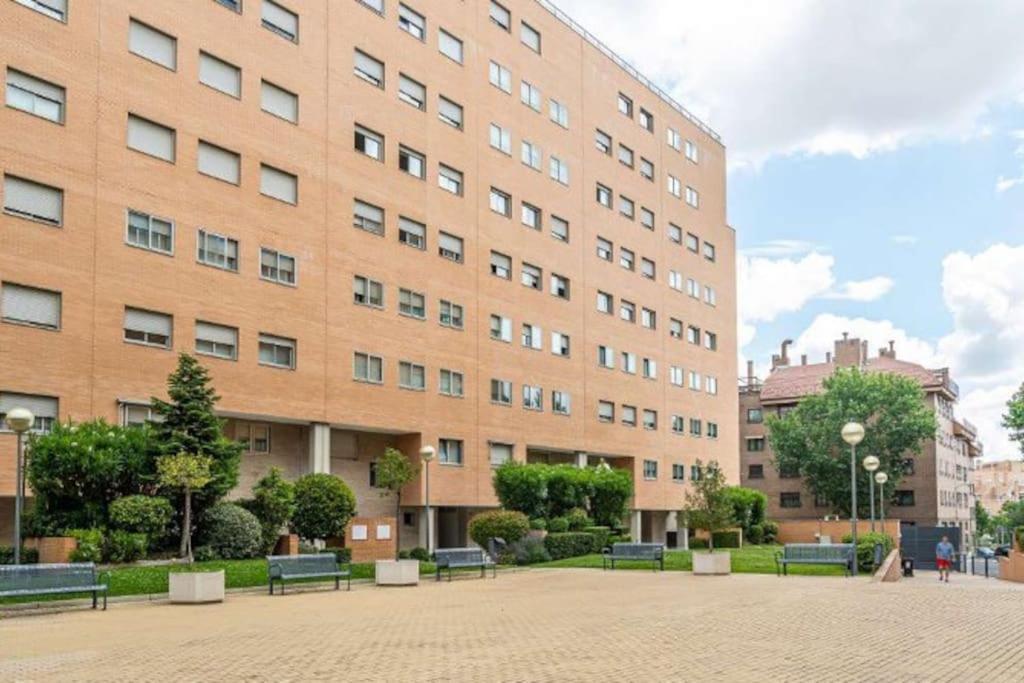 Impresionante Apartamento De 4 Dormitorios 3 Banos Y 2 Plazas De Garaje Madryt Zewnętrze zdjęcie
